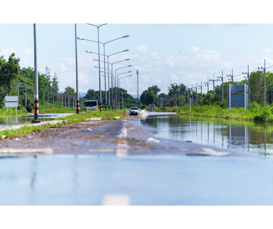 Flood insurance in detroit mi - flooded street